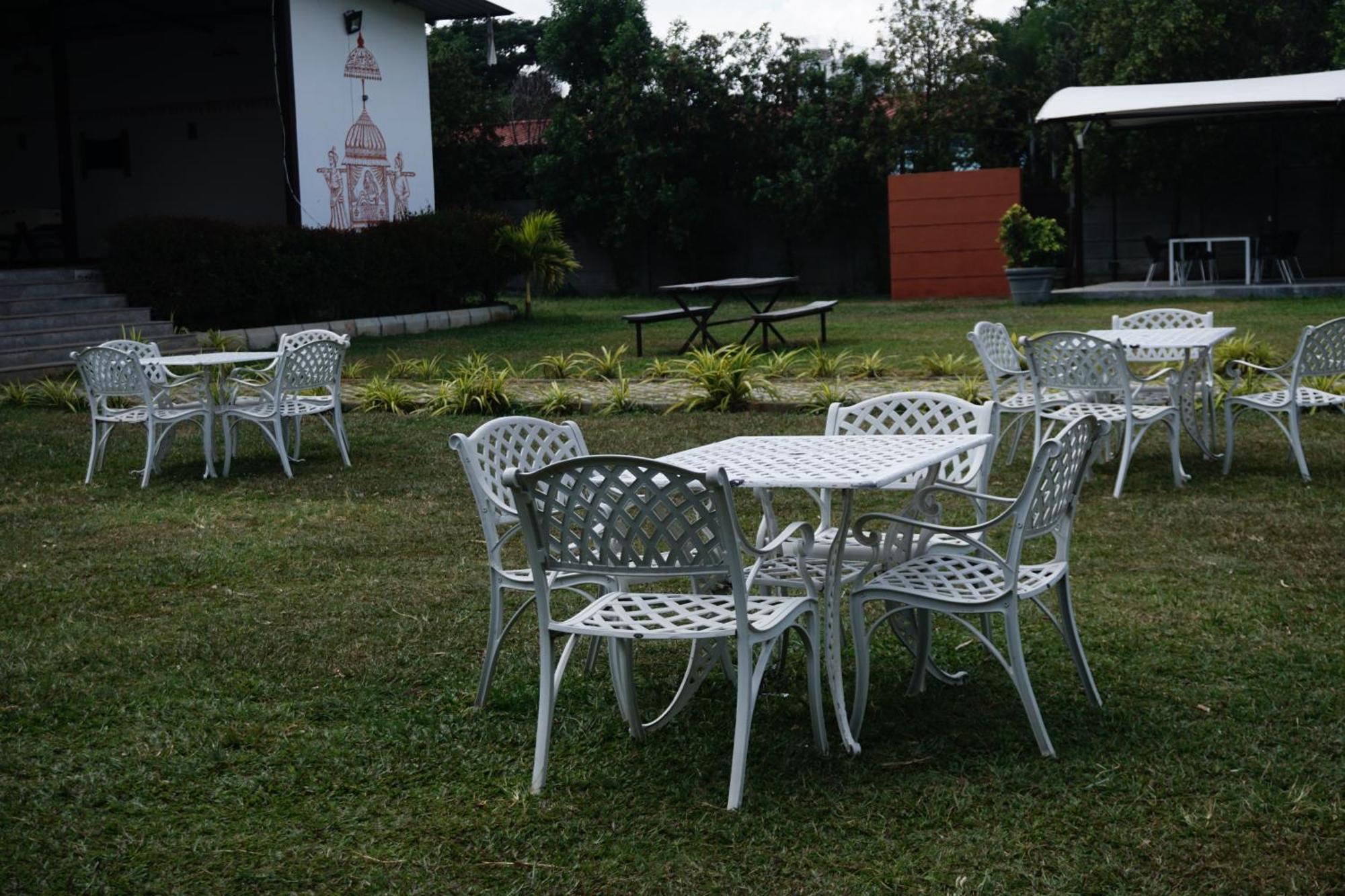 Vistar Resort & Hotels Kammasandra Exterior foto